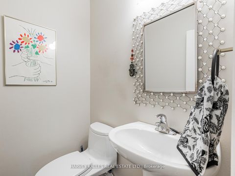 Photo 18 at 85 Franmore Circle, Yorkhill, Vaughan