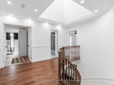 Photo 21 at 85 Franmore Circle, Yorkhill, Vaughan