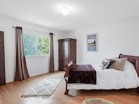 Photo 28 at 85 Franmore Circle, Yorkhill, Vaughan