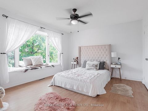 Photo 30 at 85 Franmore Circle, Yorkhill, Vaughan