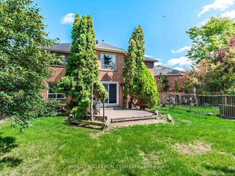 Photo 36 at 85 Franmore Circle, Yorkhill, Vaughan