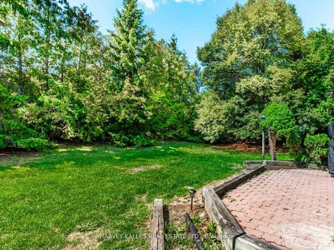 Photo 37 at 85 Franmore Circle, Yorkhill, Vaughan