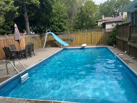 Photo 23 at 22 Tivoli Court, Guildwood, Toronto