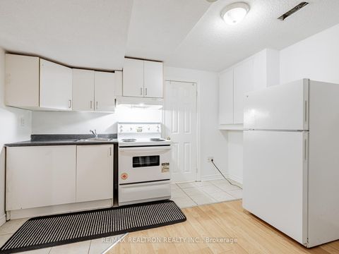 Photo 22 at 24 Justus Drive, Devonsleigh, Richmond Hill