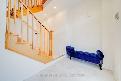 Photo 12 at 40 Boiton Street, Rural Richmond Hill, Richmond Hill