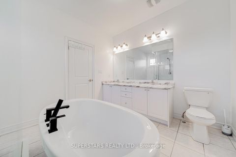 Photo 18 at 40 Boiton Street, Rural Richmond Hill, Richmond Hill