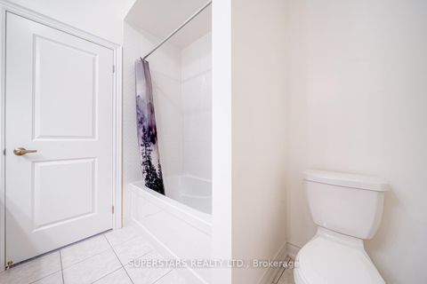 Photo 23 at 40 Boiton Street, Rural Richmond Hill, Richmond Hill