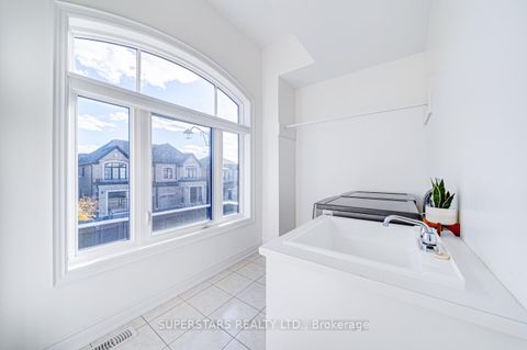 Photo 24 at 40 Boiton Street, Rural Richmond Hill, Richmond Hill