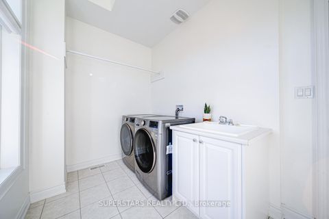 Photo 25 at 40 Boiton Street, Rural Richmond Hill, Richmond Hill