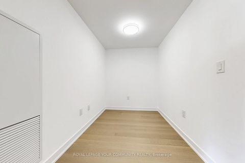 Photo 18 at 2604 - 11 Wellesley Street W, Bay Street Corridor, Toronto