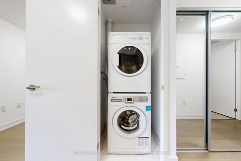 Photo 20 at 2604 - 11 Wellesley Street W, Bay Street Corridor, Toronto