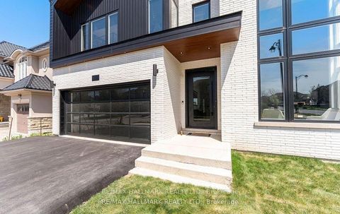 Photo 1 at 88 Cosford Street, Bayview Northeast, Aurora