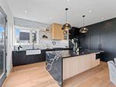 Photo 11 at 88 Cosford Street, Bayview Northeast, Aurora