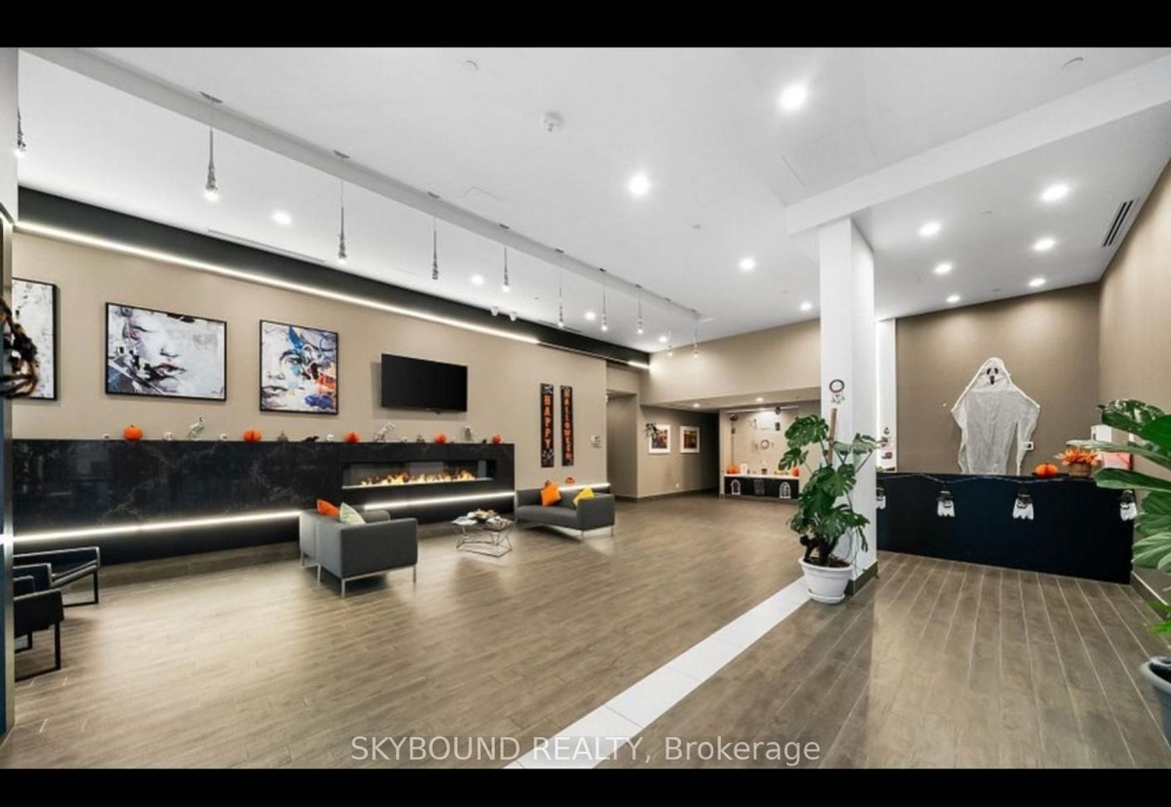 8 Trent Avenue E, Danforth, Toronto 