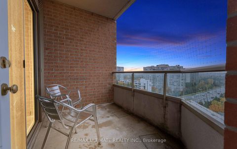 Photo 9 at PH6 - 850 Steeles Avenue W, Lakeview Estates, Vaughan