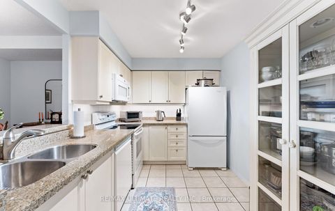 Photo 19 at PH6 - 850 Steeles Avenue W, Lakeview Estates, Vaughan