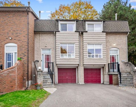 Photo 0 at 25 Wild Gingerway Road, Bathurst Manor, Toronto