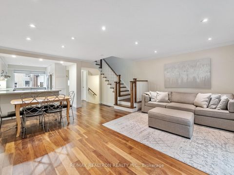 Photo 15 at 25 Wild Gingerway Road, Bathurst Manor, Toronto