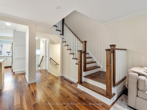 Photo 17 at 25 Wild Gingerway Road, Bathurst Manor, Toronto