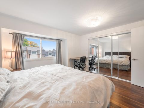 Photo 21 at 25 Wild Gingerway Road, Bathurst Manor, Toronto