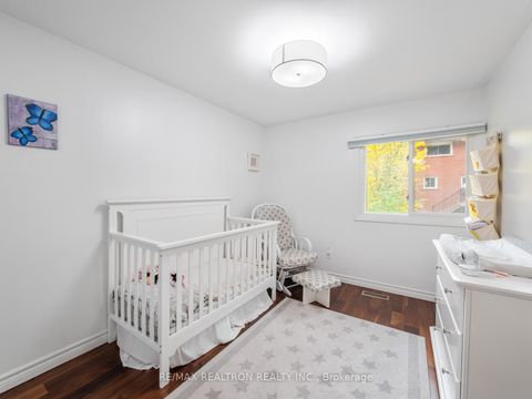 Photo 24 at 25 Wild Gingerway Road, Bathurst Manor, Toronto