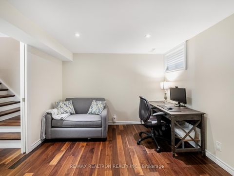 Photo 32 at 25 Wild Gingerway Road, Bathurst Manor, Toronto