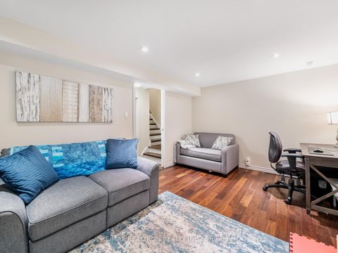 Photo 33 at 25 Wild Gingerway Road, Bathurst Manor, Toronto