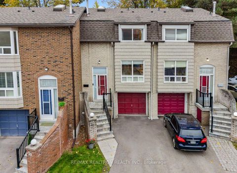 Photo 38 at 25 Wild Gingerway Road, Bathurst Manor, Toronto