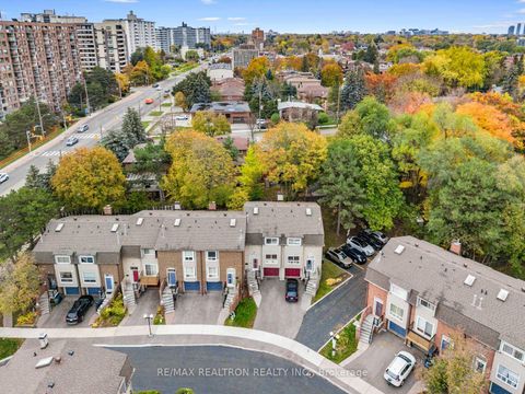 Photo 39 at 25 Wild Gingerway Road, Bathurst Manor, Toronto