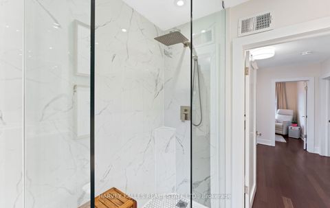 Photo 26 at 33 Ledbury Street, Nortown, Toronto