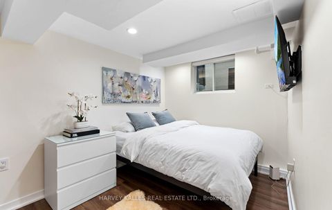 Photo 30 at 33 Ledbury Street, Nortown, Toronto