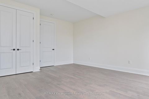 Photo 6 at 2 - 138 EAST Street, BR Bronte, Oakville