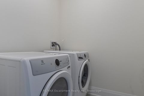 Photo 9 at 2 - 138 EAST Street, BR Bronte, Oakville