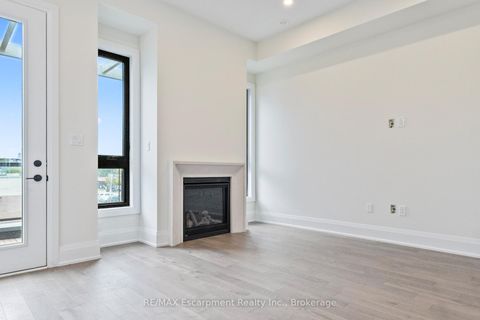 Photo 11 at 2 - 138 EAST Street, BR Bronte, Oakville
