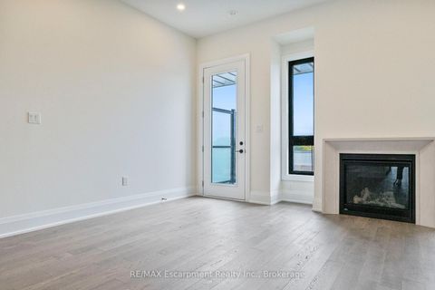 Photo 13 at 2 - 138 EAST Street, BR Bronte, Oakville