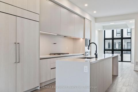 Photo 16 at 2 - 138 EAST Street, BR Bronte, Oakville