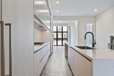 Photo 17 at 2 - 138 EAST Street, BR Bronte, Oakville