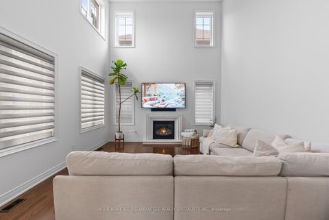 Photo 10 at 5 Bluff Trail, Nobleton, King