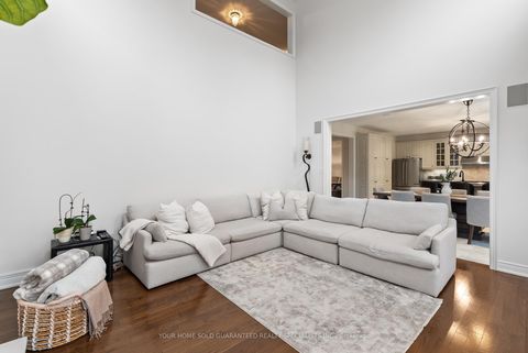 Photo 11 at 5 Bluff Trail, Nobleton, King