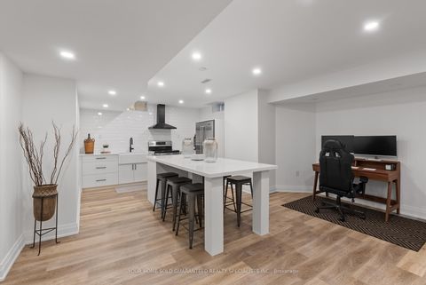 Photo 31 at 5 Bluff Trail, Nobleton, King