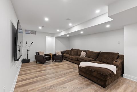 Photo 35 at 5 Bluff Trail, Nobleton, King