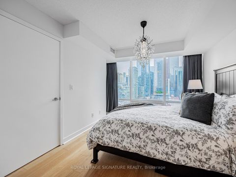 Photo 14 at 1804 - 295 Adelaide Street W, Waterfront Communities C1, Toronto