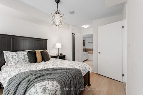 Photo 17 at 1804 - 295 Adelaide Street W, Waterfront Communities C1, Toronto