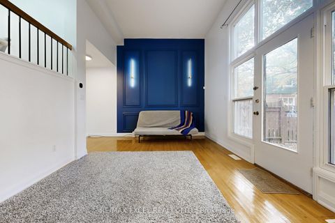 Photo 8 at 10 CROCKAMHILL Drive, Agincourt North, Toronto