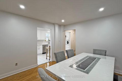 Photo 20 at 10 CROCKAMHILL Drive, Agincourt North, Toronto