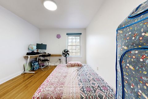 Photo 28 at 10 CROCKAMHILL Drive, Agincourt North, Toronto