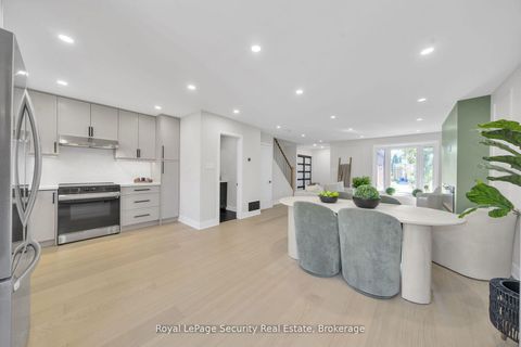 Photo 11 at 74 Andrea Lane, East Woodbridge, Vaughan