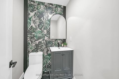 Photo 13 at 74 Andrea Lane, East Woodbridge, Vaughan