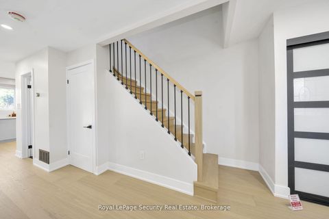 Photo 14 at 74 Andrea Lane, East Woodbridge, Vaughan