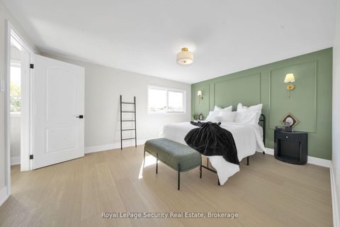 Photo 15 at 74 Andrea Lane, East Woodbridge, Vaughan